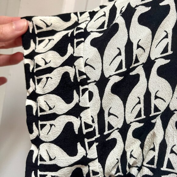 Vintage H&M Black and White Greyhound Patterned Shirt - Picture 5 of 7